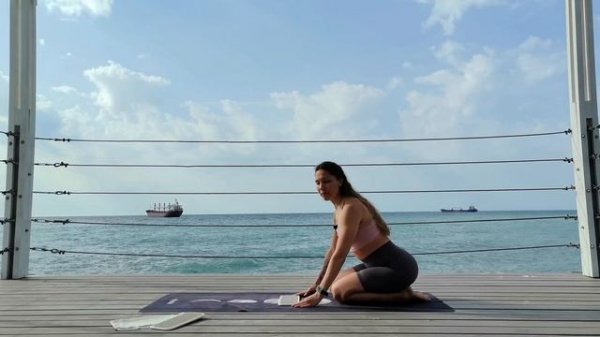 Как лежать животом на гвоздях?