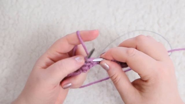 Узоры спицами. Узелковый кромочный край спицами.