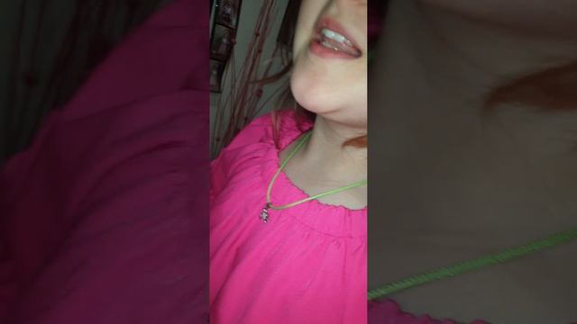 Наряды на выпускной! Девочки такие девочки🤣 смотреть онлайн