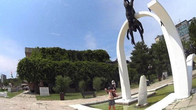 Ищем в Пицунде Самшитовую рощу смотреть онлайн