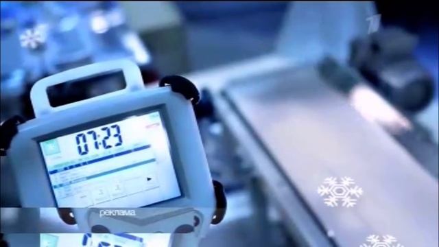 Рекламная заставка (Первый Канал Февраль зима снежинки утро) смотреть онлайн