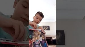 распаковка перчатки бесконечности