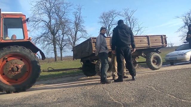 Четыре трутня  и ТРАКТОРИСТ