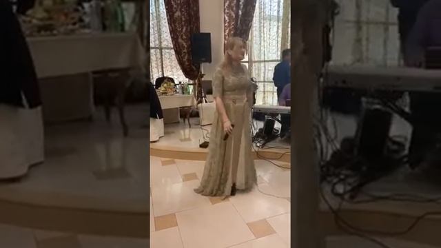 Зулейфа Алирзаева на свадьбе 28.03.2019в Махачкале