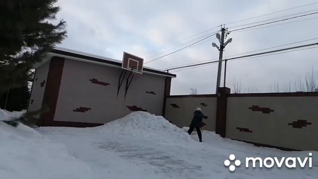 Играем в снежки смотреть онлайн