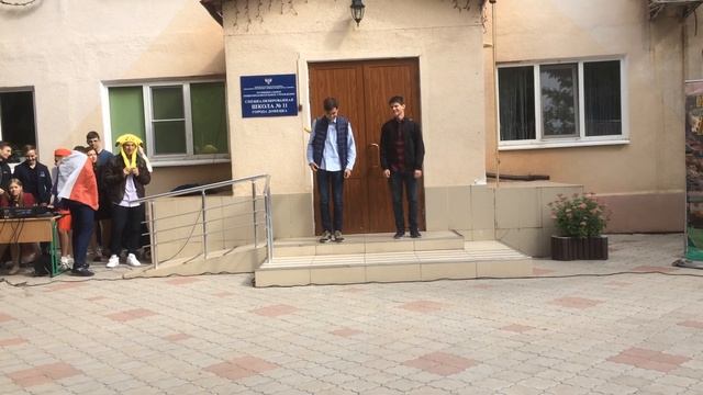 Париж, показ мод, 10 класс