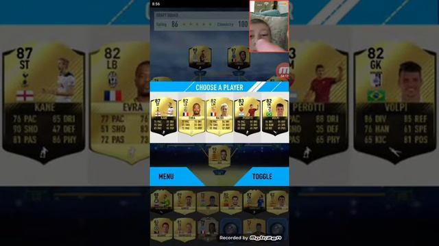 Выпал красный Бейл и агуеро и абумеянг