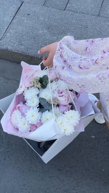 Доставка цветов по Петербургу🌸 смотреть онлайн