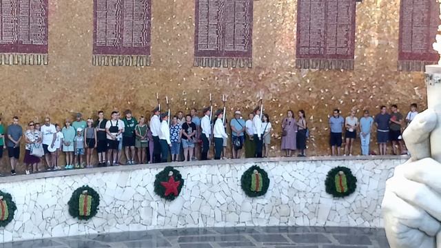 Смена Почётного Караула на Мамаевом Кургане, Волгоград, 13 июля 2024 года, 10:00 часов