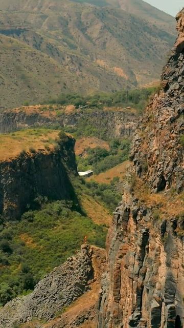 Храм Гарни. Армения.