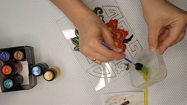 Роспись картины на стекле витражными красками. смотреть онлайн