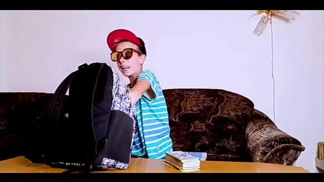 мне 13да тупой но за то багатий я мерон