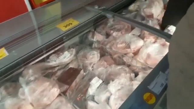 ПЕРВЫЙ РАЗ КРУТИЛИ ФАРШ /МАГАЗИНЫ смотреть онлайн