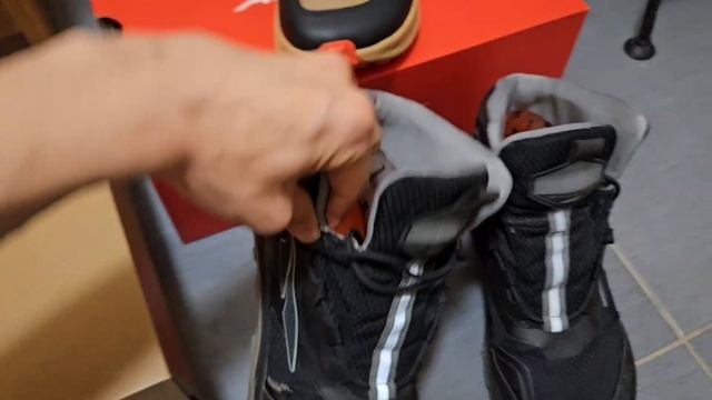 Altra Timp Hiker Обзор | Сравнение с Lone Peak All Wthr смотреть онлайн