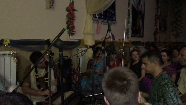 Е.М, Абхай Чайтанья Прабху - Киртан Мела Ташкент 2017 день 3 смотреть онлайн