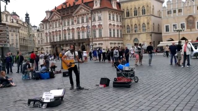 Чел прикольно играет смотреть онлайн