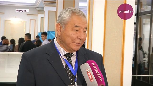 Алматыда сайлау учаскелерінде жастар белсенді дауыс беруде (09.06.19)