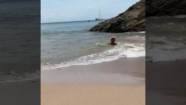 мы с Вовой на пляже. смотреть онлайн