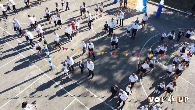 ФЛЕШМОБ в Волновахе (1 сентября 2020) смотреть онлайн