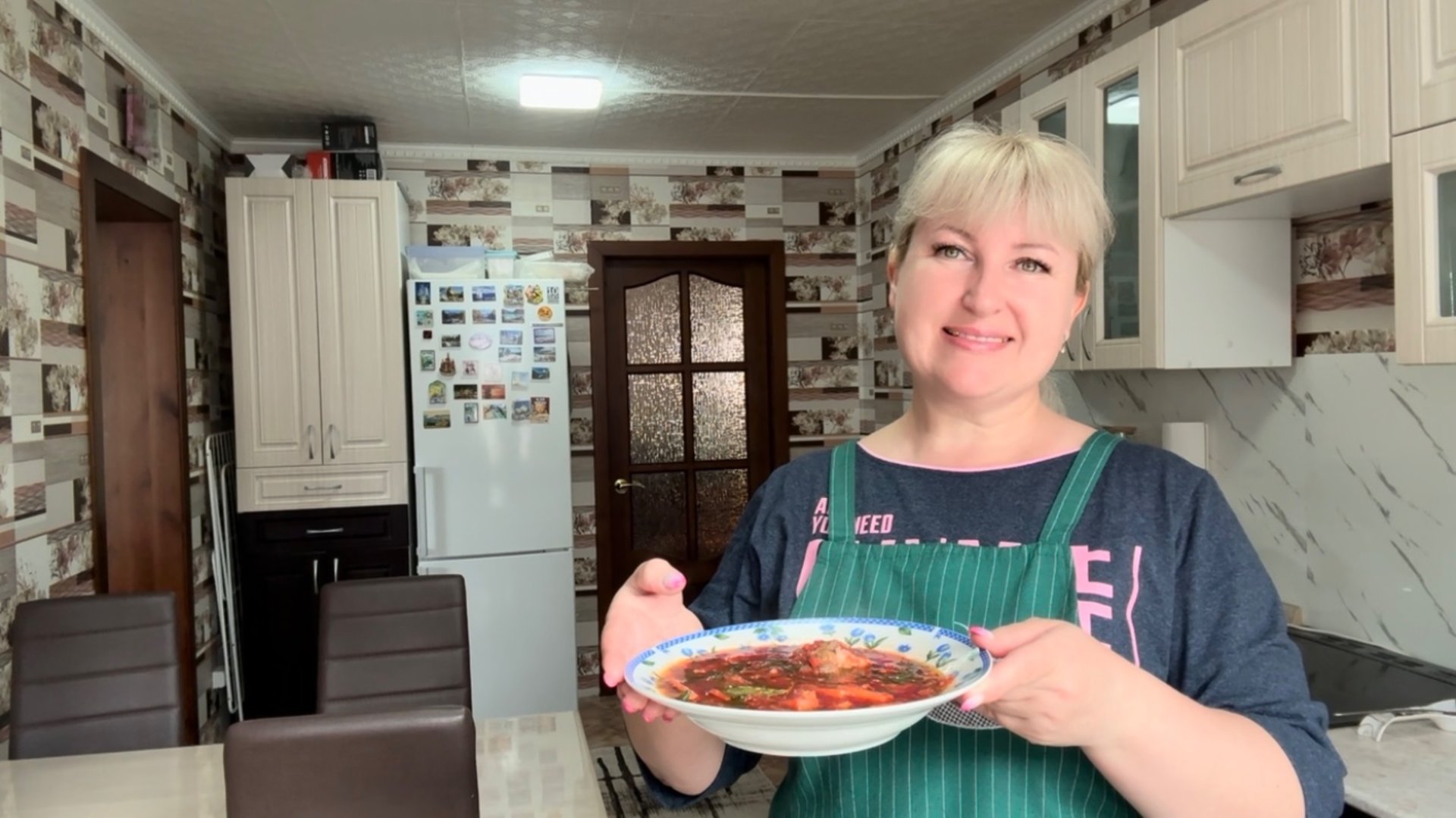 САЖЕНЦЫ из СВЕТОФОРА 🔴🟡🟢 За ШВЕЙНОЙ машинкой. Хотела БОРЩ, а получился…..😅 смотреть онлайн