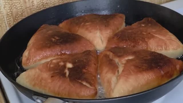 🍰 СЕКРЕТНЫЙ РЕЦЕПТ С КЕФИРОМ – ВКУСНЯТИНА, ОТ КОТОРОЙ ВСЕ В ВОСТОРГЕ! смотреть онлайн