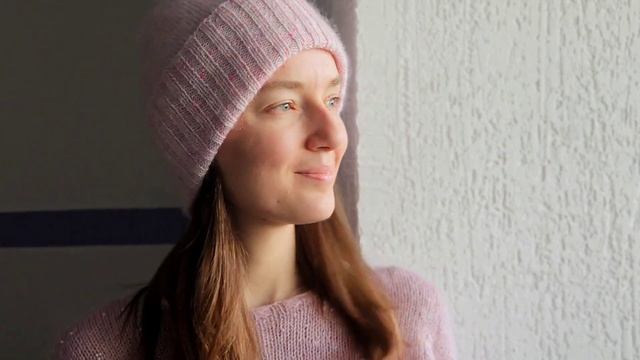 ВЛОГ 21. Январь | Первый чепчик комом | Вяжу манишку | Рад