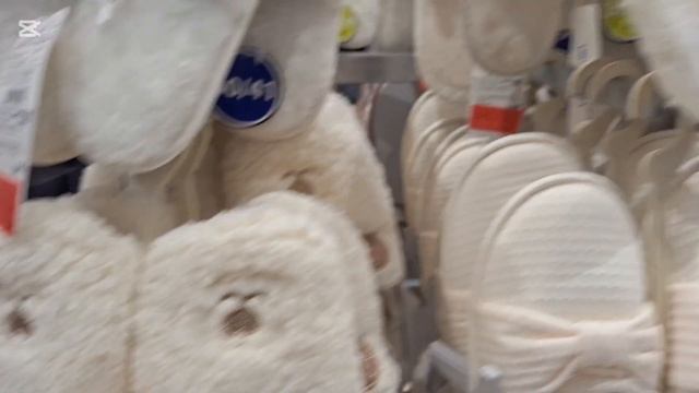 Едем в Эребуни Молл. Купили ёлочные игрушки. Довязала ? смотреть онлайн