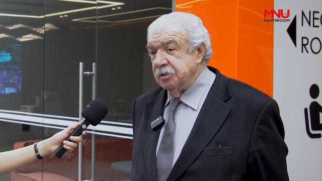 Михаил Гусман в MNU смотреть онлайн