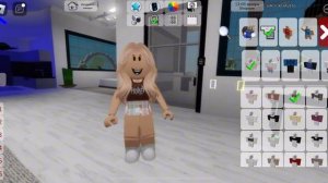 Как снять одежду с персонажа в брукхейвен😁😚