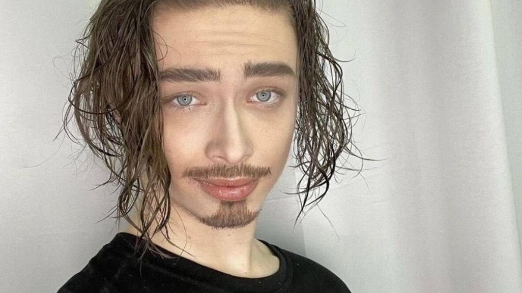 Уехал из России, побрился на лысо и преподает японский язык. Где сейчас сын Наташи Королёвой смотреть онлайн