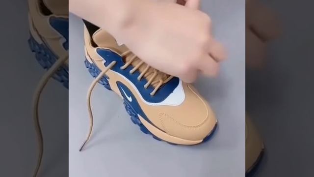 Интересный вариант шнуровки!