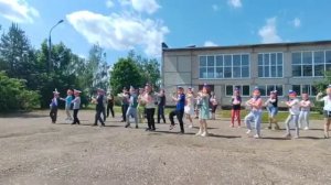 Школьный лагерь. Танцевальный флешмоб ко Дню России