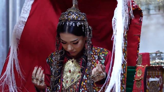 Арслан Черраев знаменитый туркменский этно-дизайнер. смотреть онлайн