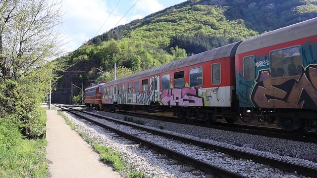 Един прекрасен априлски ден с влакчета на чудната ЖП спирка Церово...