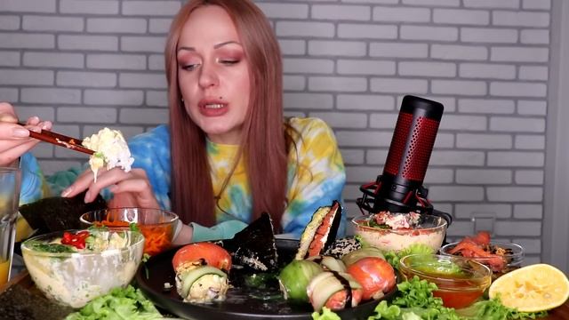 MUKBANG | Ленивые роллы, суши, закуски | Sushi/rolls, snacks не ASMR смотреть онлайн