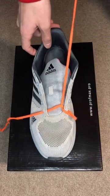 КАК круто завязать ШНУРКИ! #батялайфхаков #лайфхаки #ш?