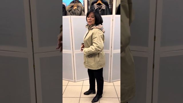 Коллекция Осень-Весна 2024/ Утепленный тренч с капюшоно?