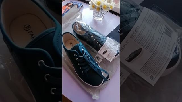 Отзыв на кеды Кристи от Фаберлик. смотреть онлайн