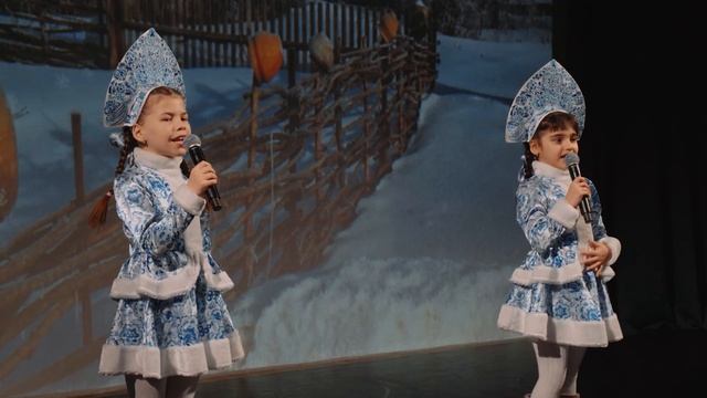 Дуэт «Зоренька». Песня "Валенки" смотреть онлайн