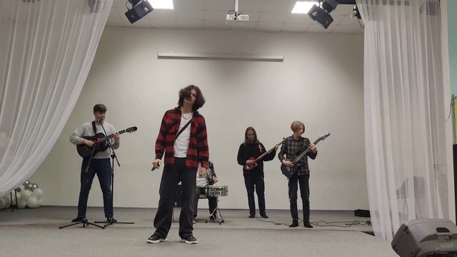 студенты позорятся и лажают перед парой ботинок смотреть онлайн