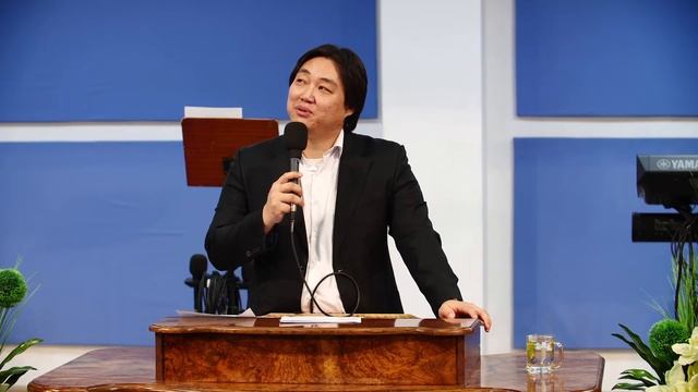 "Быть солью и светом" / Матфея 5:13-16 / Проповедник Александр Ким смотреть онлайн