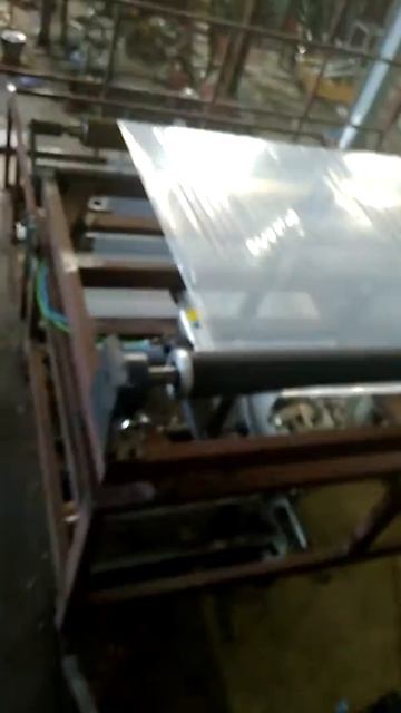 Испытание трехслойного 1500 мм выдувного экструдера смотреть онлайн