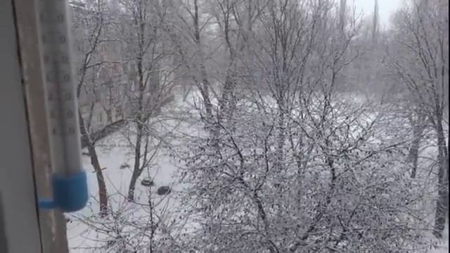 идет снежок