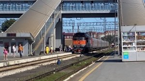 Прибытие ТЭП70-0477 с поездом 377 《Новый Уренгой-Казань》на Станцию Тюмень.
