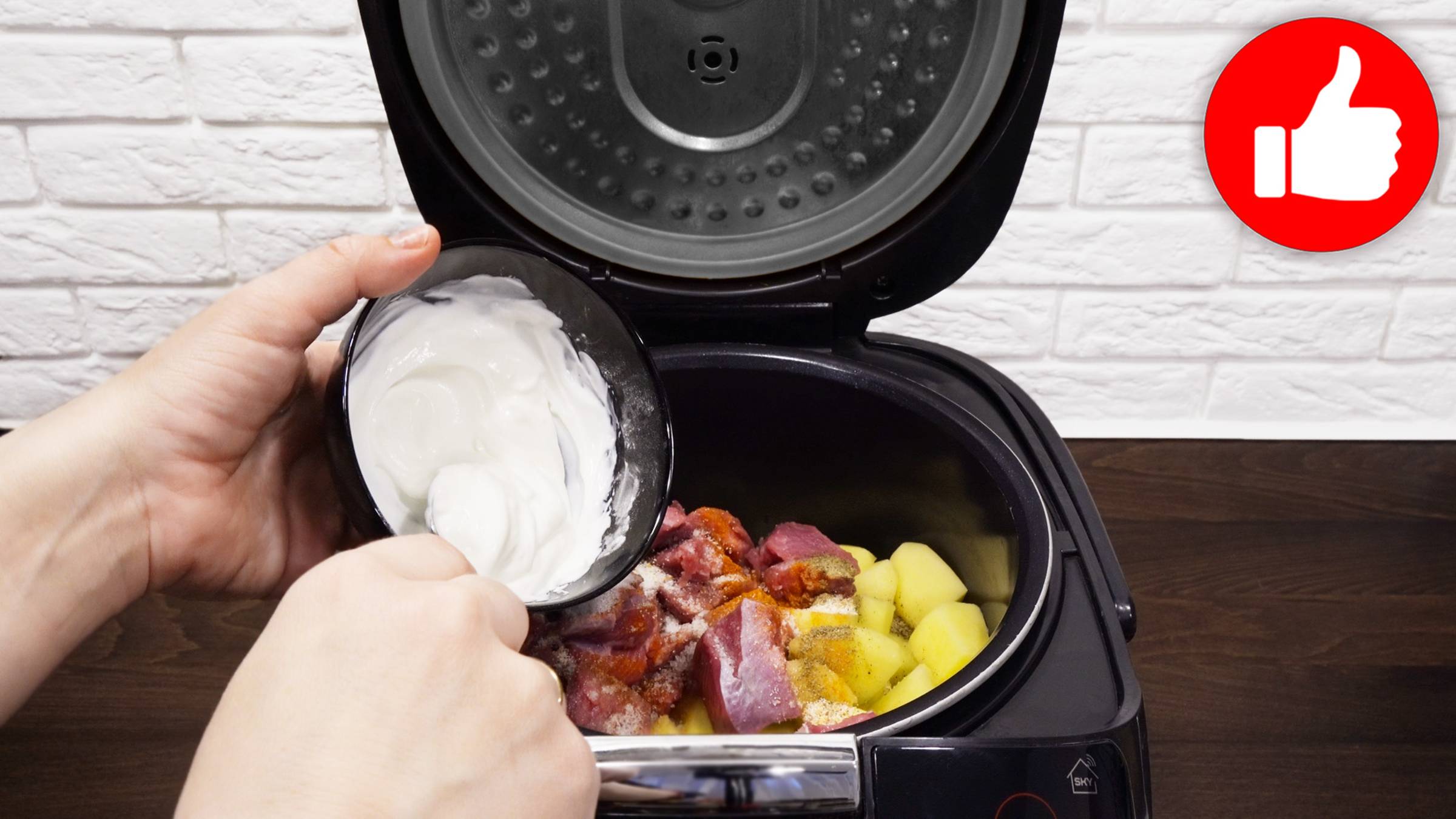 Вкуснейшее горячее блюдо. Ужин на скорую руку. Картошка в мультиварке просто и очень вкусно смотреть онлайн