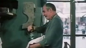 Умная шапка на умной голове.