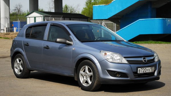 Opel Astra 1.4 МТ 2008, 1 владелец.