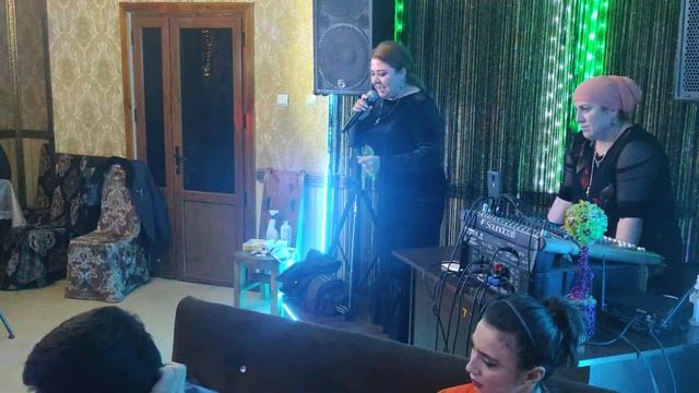 Ашура Гасанова. Самая заводная даргинская песня и музыка. Танцоры поддержали по полной программе.