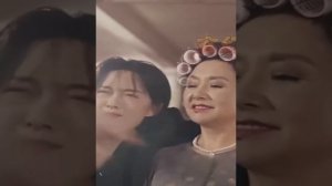 Топ-CEO случайно попадает в 80-е, становится матерью и по?