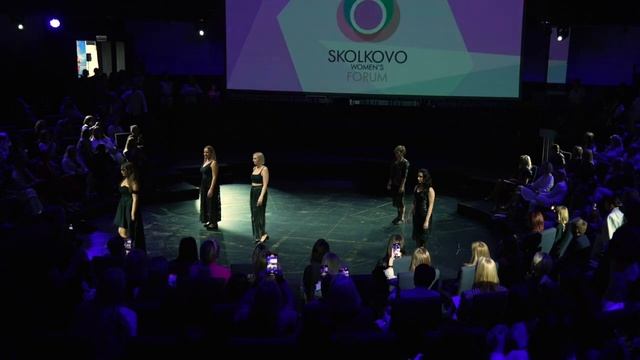 Уникальный технологический показ «Модные Инновации» с участием детей-кибермоделей